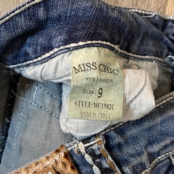 MISS CHIC JEANS Medium Wash Embroidered Bootcut 9 - Picture 8 of 9